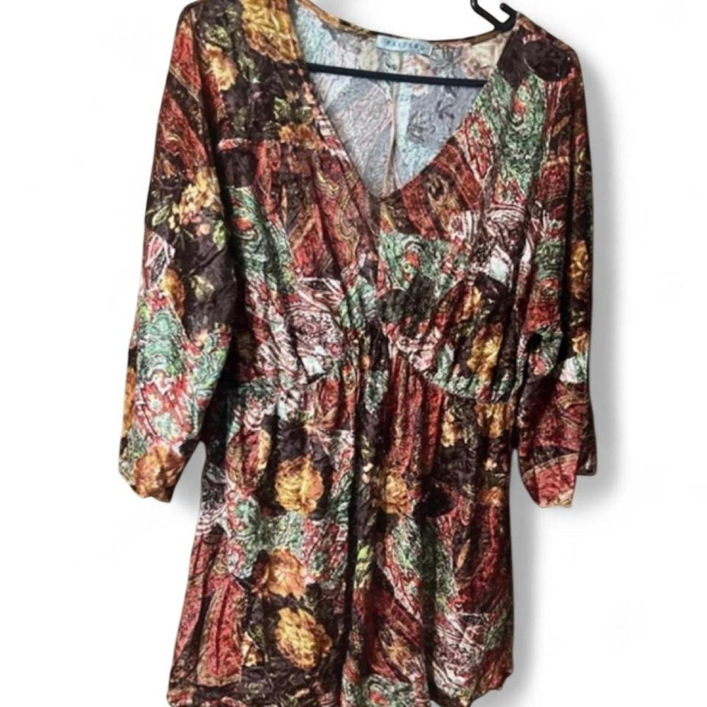 Paitano Women's L XL Velour Tapestry Print blouse V-Neck Bell Sleeve Boho Velvet